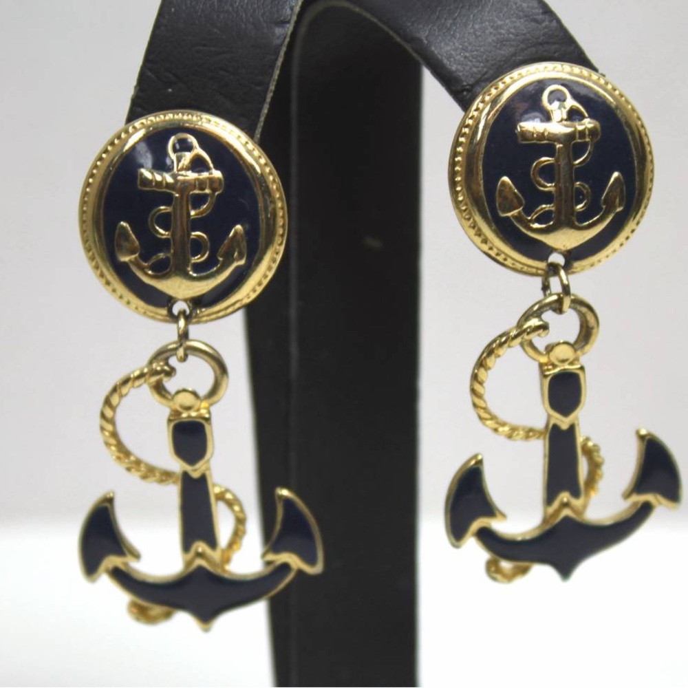 Sailor drop earrings
